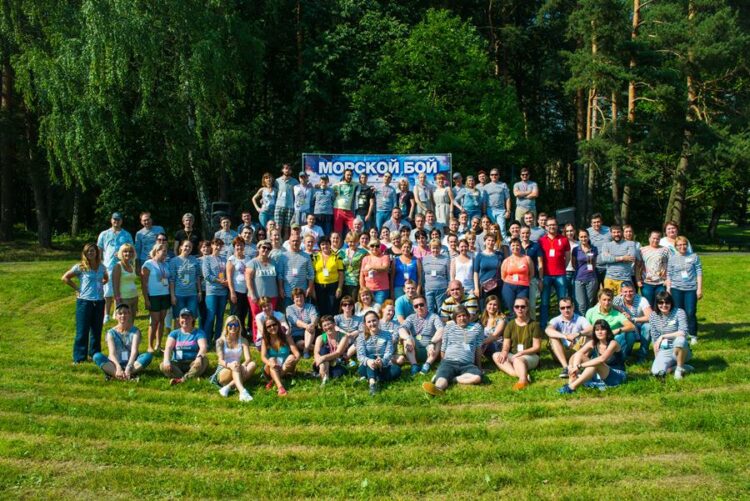 Свадебный фотограф, репортажный фотограф на выезд или детский фотограф - все это вы можете найти тут на нашем сайте! Марк Смирнов - фотограф в Москве.